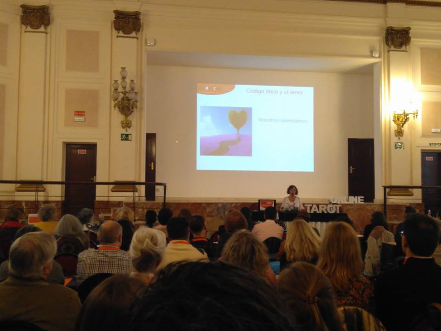 Gran éxito del Congreso del Tarot organizado por Maria del Mar Tort